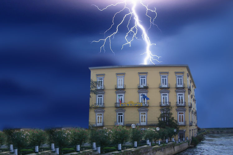 Fulmine su Scafati